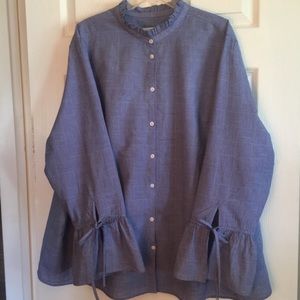 Ruffle collar, button down blouse